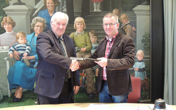 Kerkelijk archief overgedragen