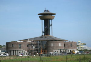 Vlag in top van museum op Ameland
