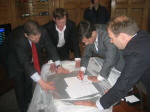 Balkenende tekent klamboe