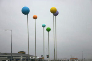 Bolen bij de pier zonder rode