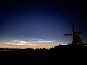 lichtende nachtwolken