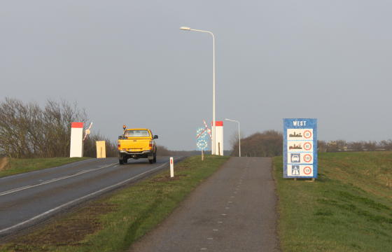 1 april