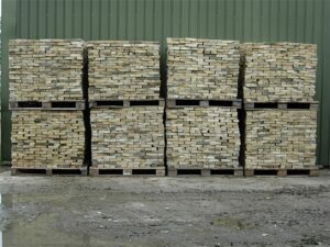 Oude bouwmaterialen voor Ameland