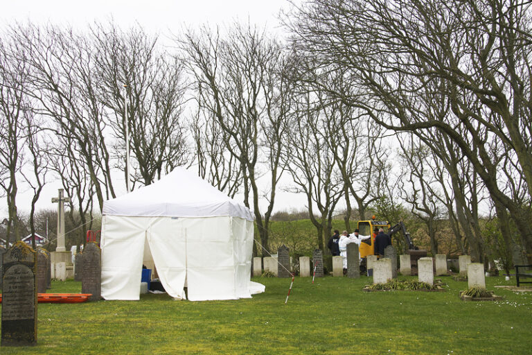 Graven geopend