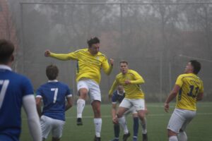 Geel Wit onderuit tegen Oerterp