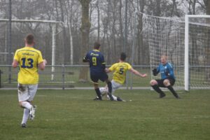 Belangrijke overwinning Geel Wit op Friesland