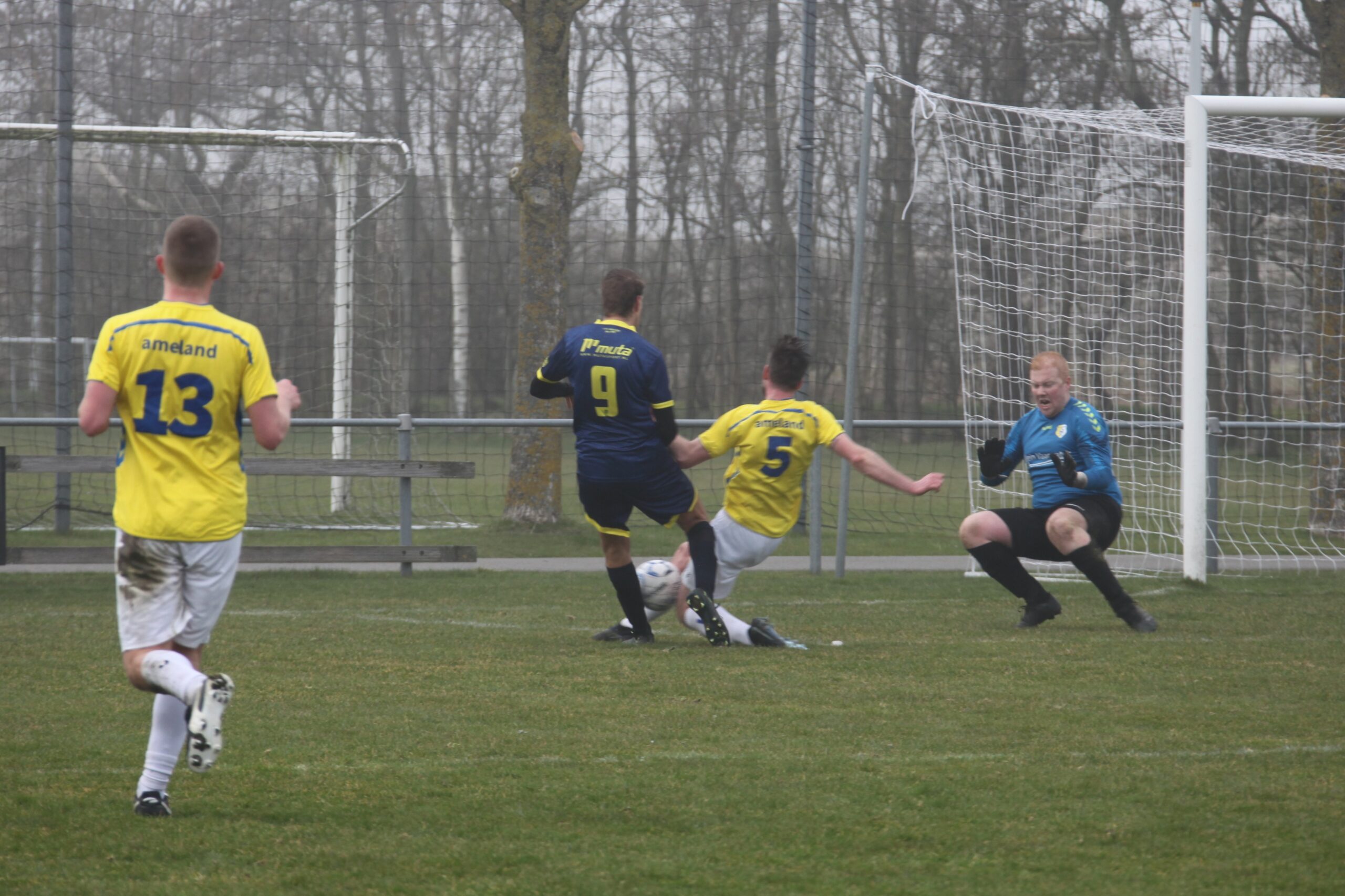 Belangrijke overwinning Geel Wit op Friesland