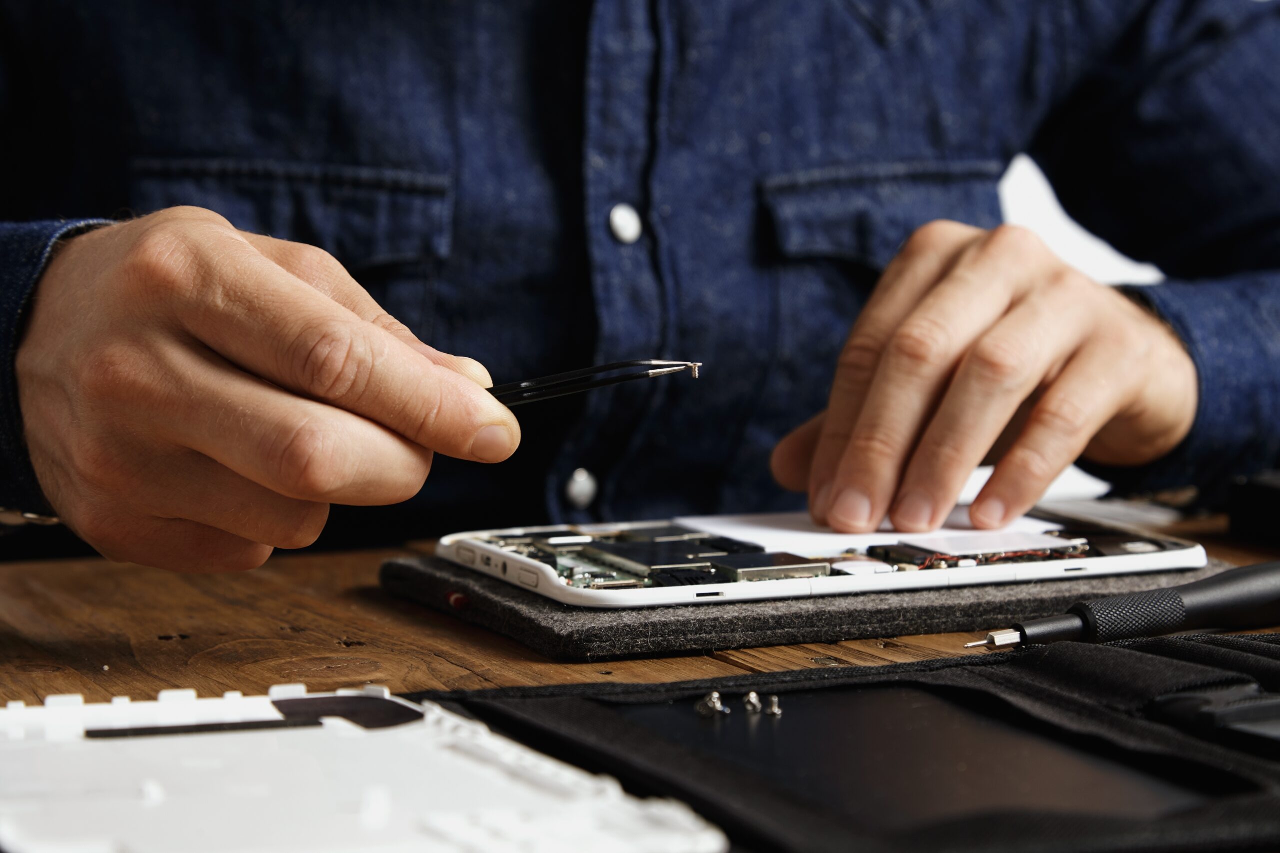 Friesland gaat langer om met spullen: repareren, ruilen en tweedehands winnen terrein